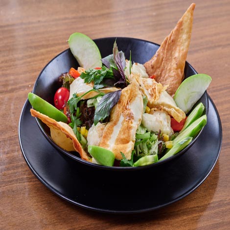 HELLİM PEYNİRLİ SALATA